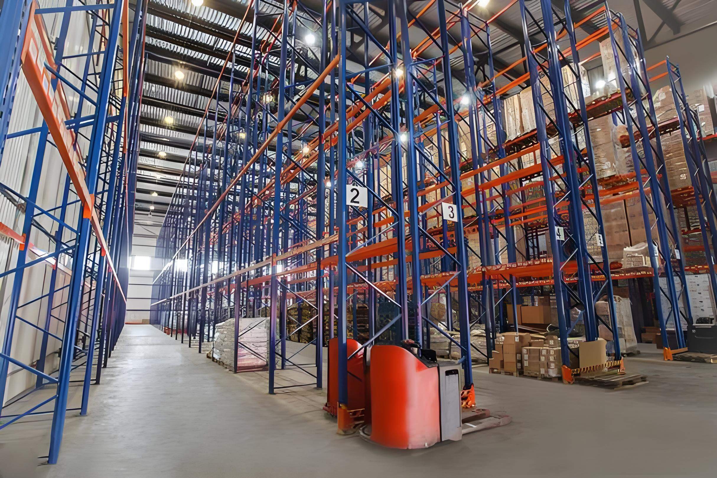 重型货架与普通货架的核心区别