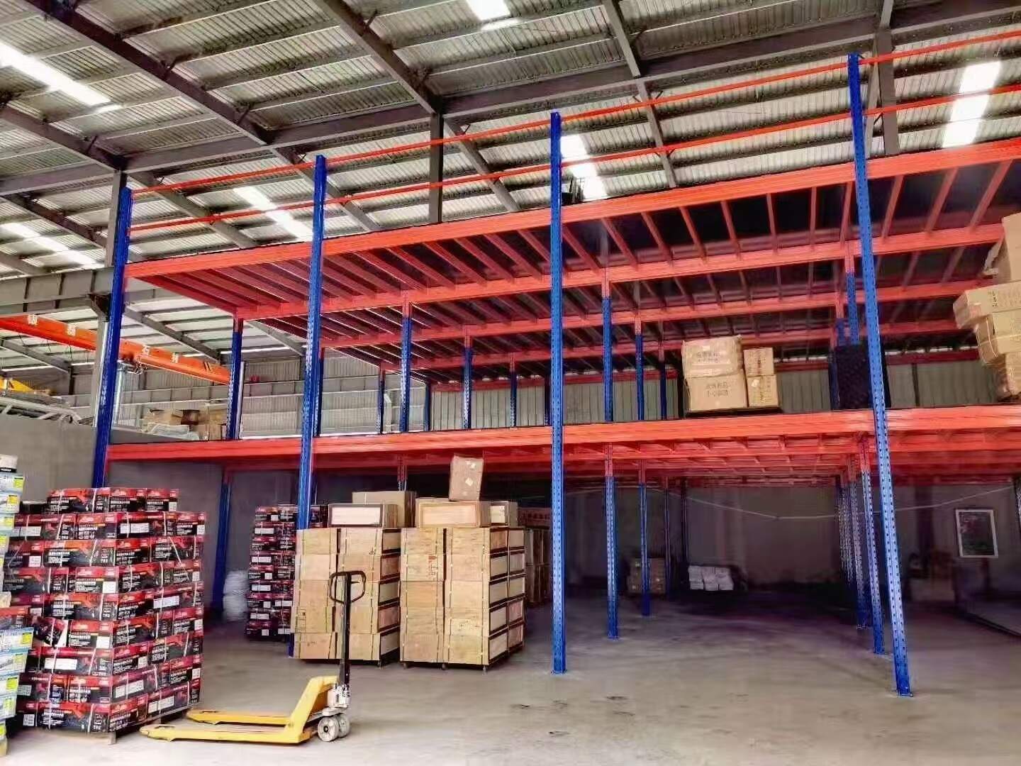 东佰巨为您精准匹配多场景型号货架,重型横梁货架阁楼式平台轻型货架哪种更适合您企业呢?