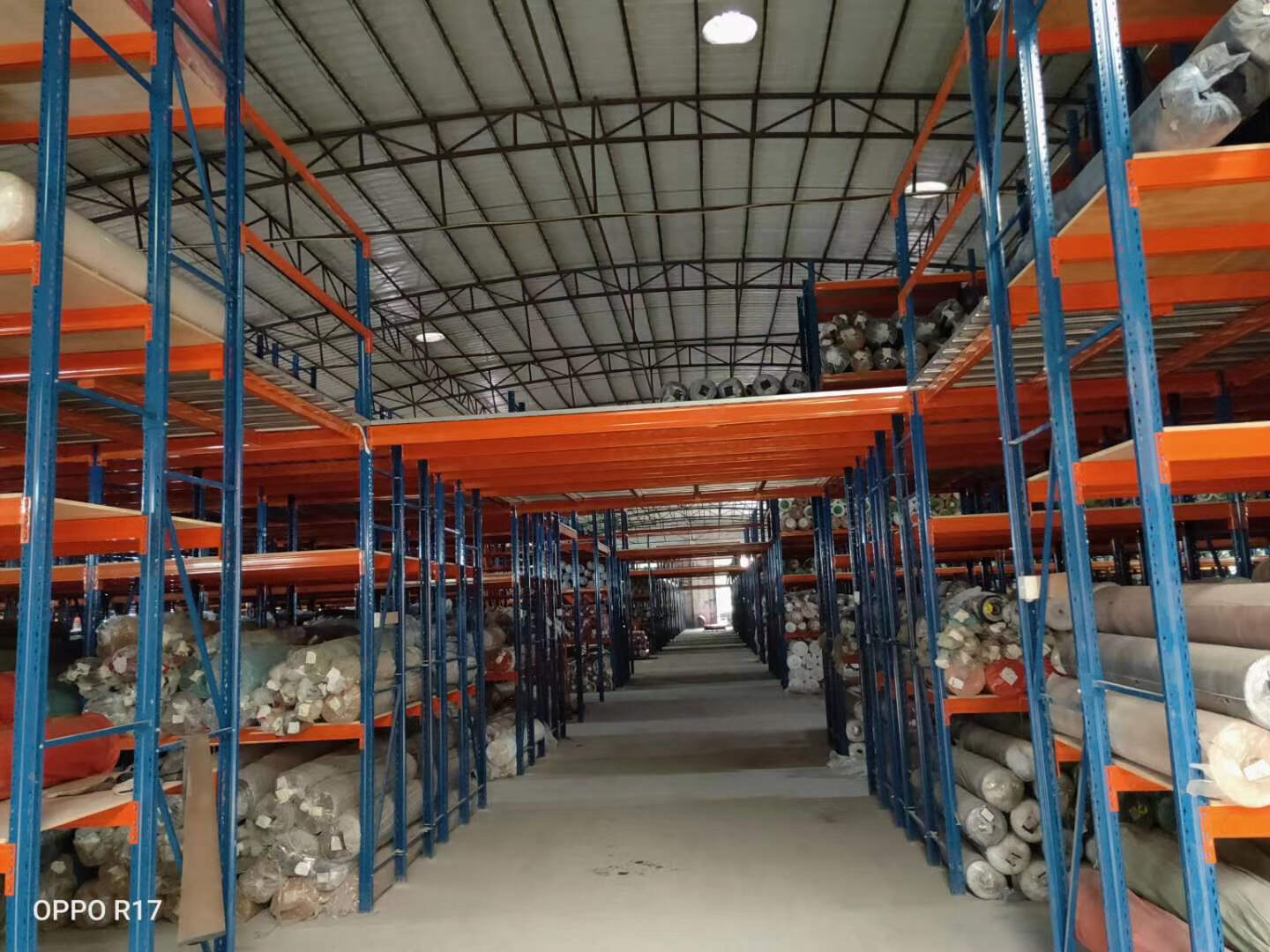 佛山东佰巨货架厂针对阁楼货架结构设计,有哪些改进措施?